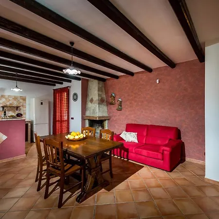Thyrrenia Villa